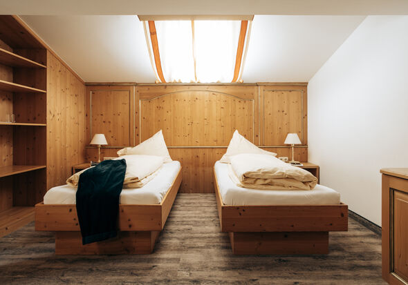 Dreibettzimmer