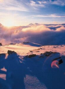 Snowboarding at sunset has particular appeal on the Arlberg in Tyrol