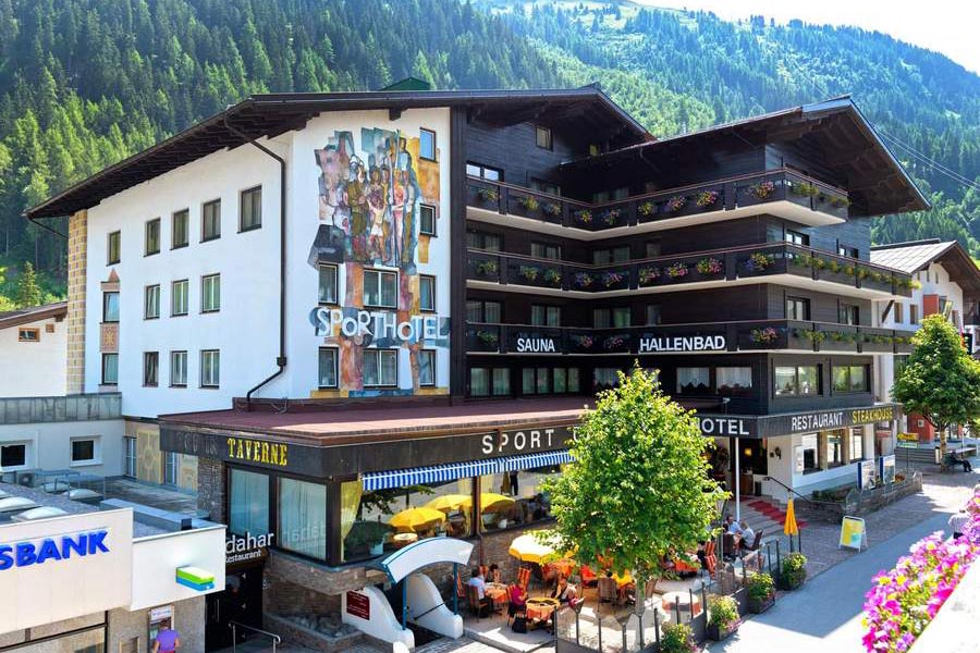 Urlaub Am Arlberg Hotel Mitten In Sankt Anton Am Arlberg